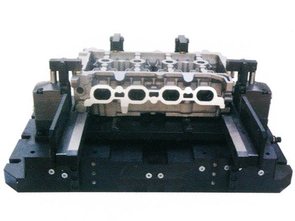 缸蓋加工液壓(ya)裌具(ju)